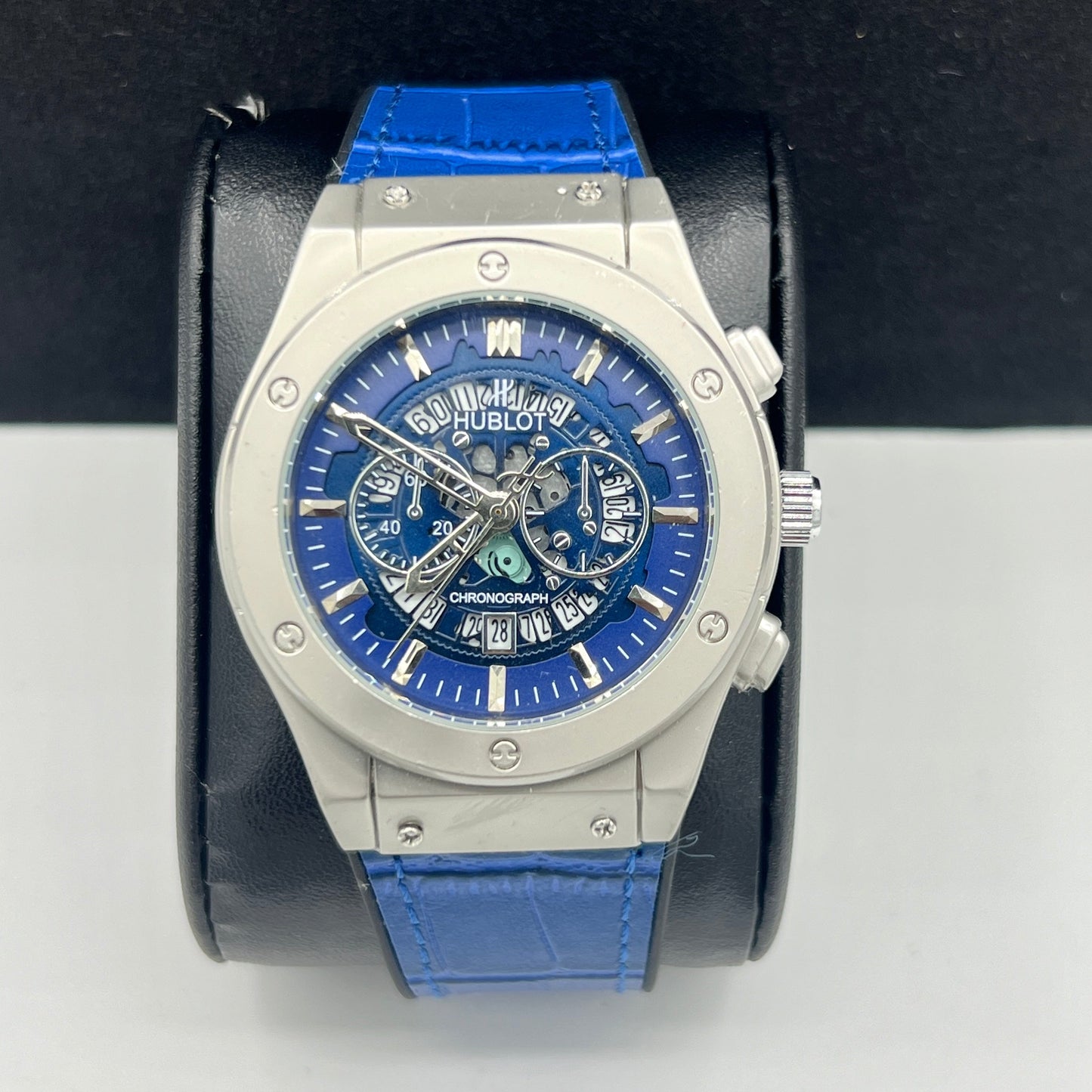 Hub watch