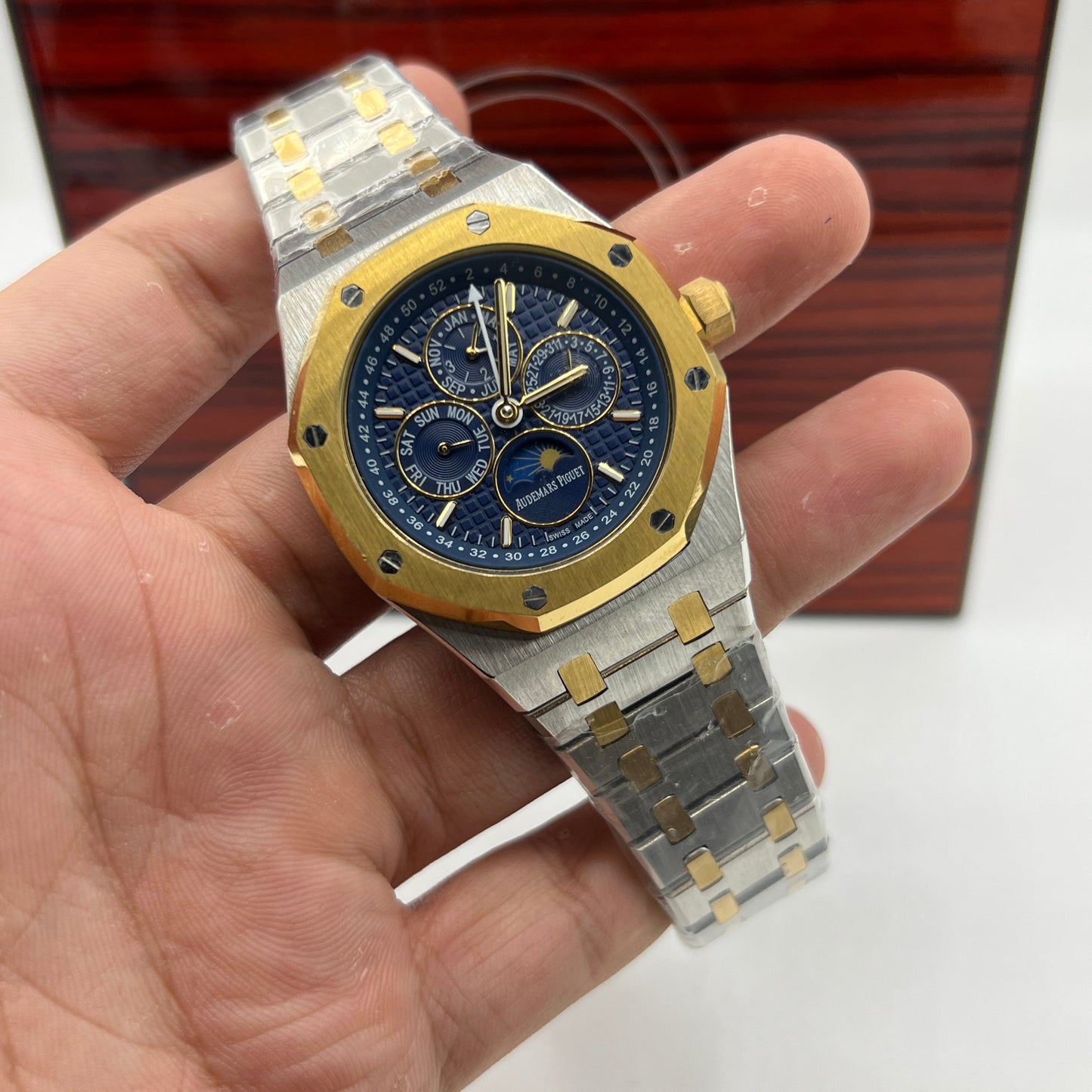 AP MASTER PLUS WATCH AUTOMATIC