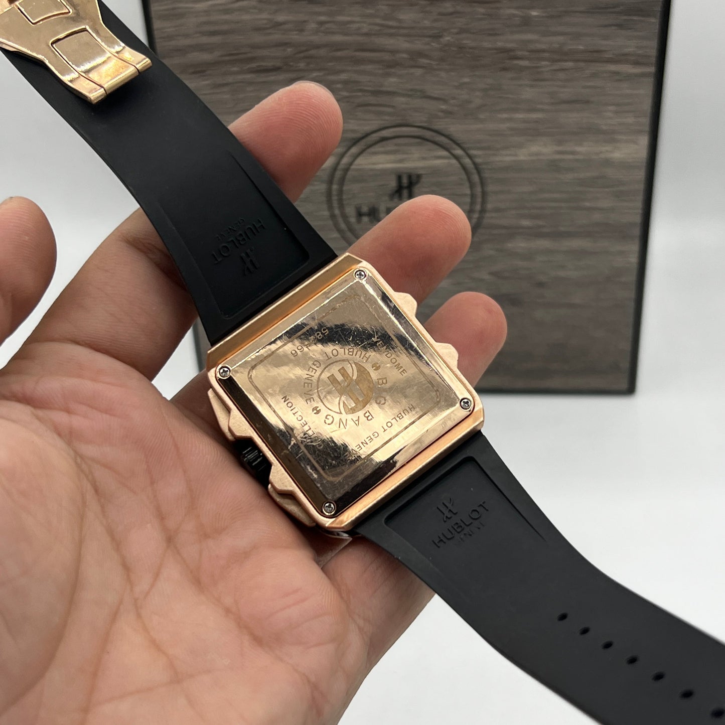 HUB WATCH