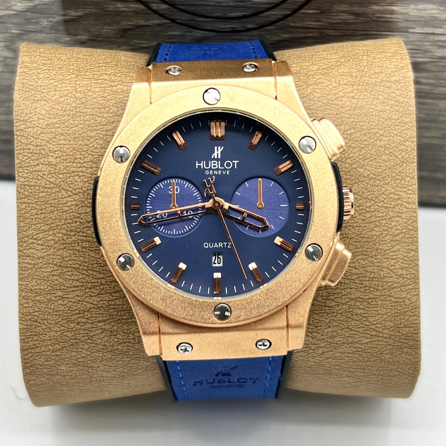 HUB WATCH