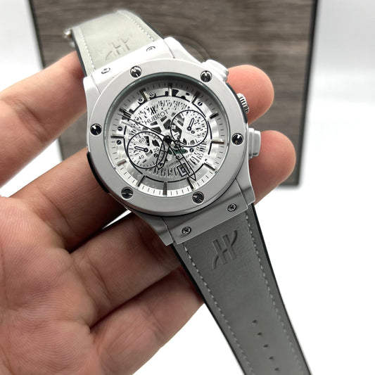 HUB WATCH
