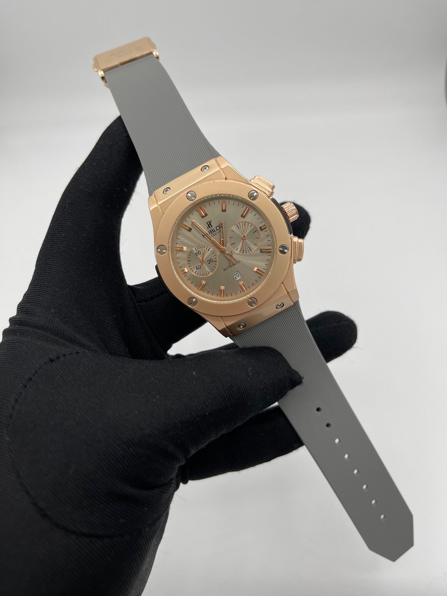 Hub watch grey